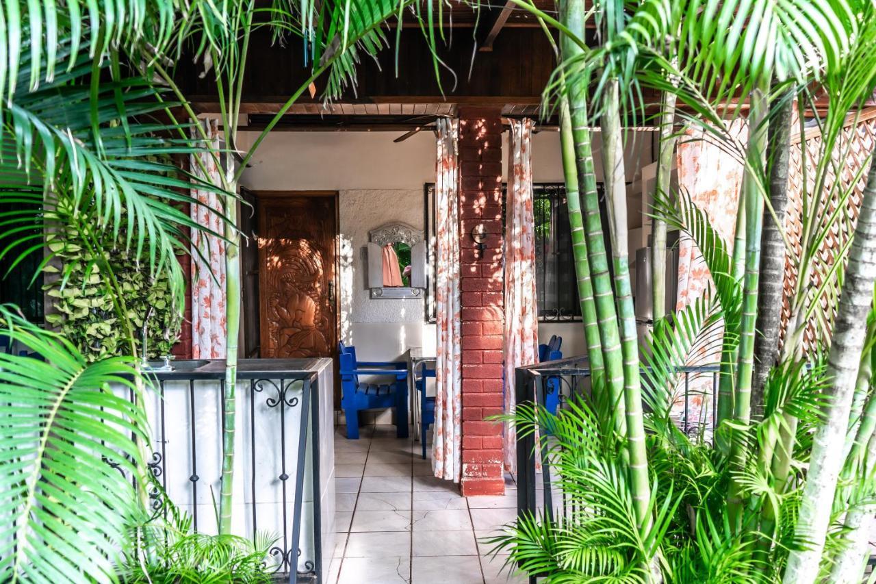 Hotel Zullymar Aptos Tamarindo Eksteriør billede