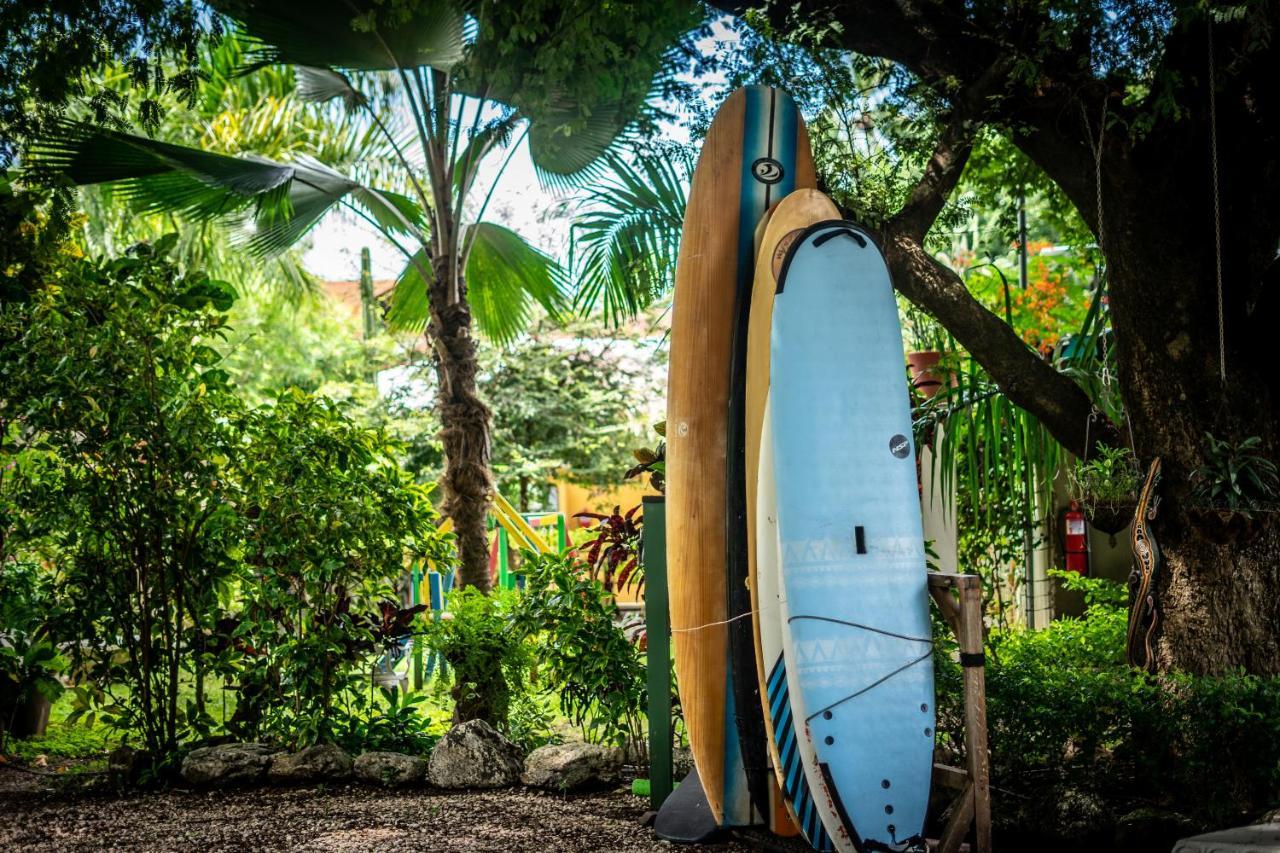 Hotel Zullymar Aptos Tamarindo Eksteriør billede