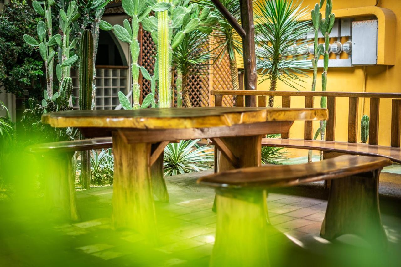 Hotel Zullymar Aptos Tamarindo Eksteriør billede