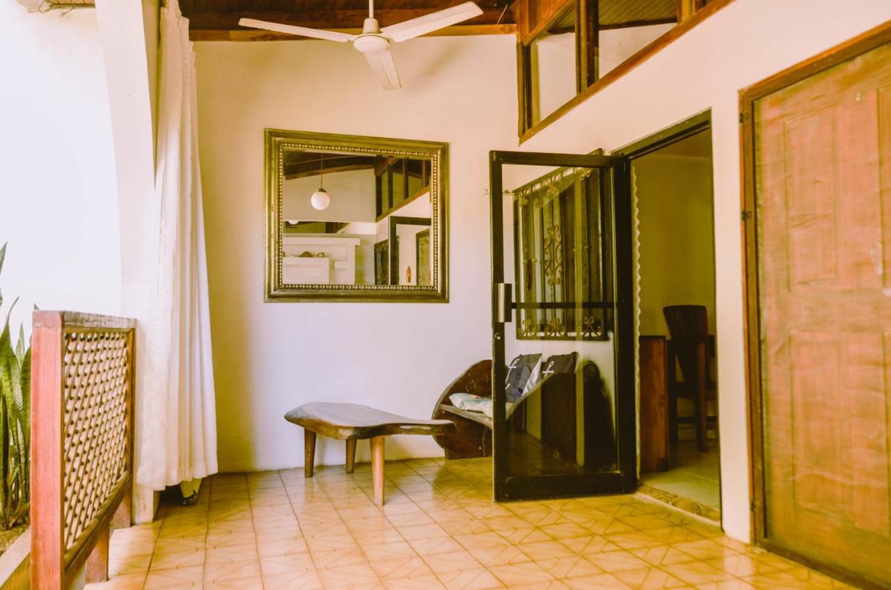 Hotel Zullymar Aptos Tamarindo Eksteriør billede
