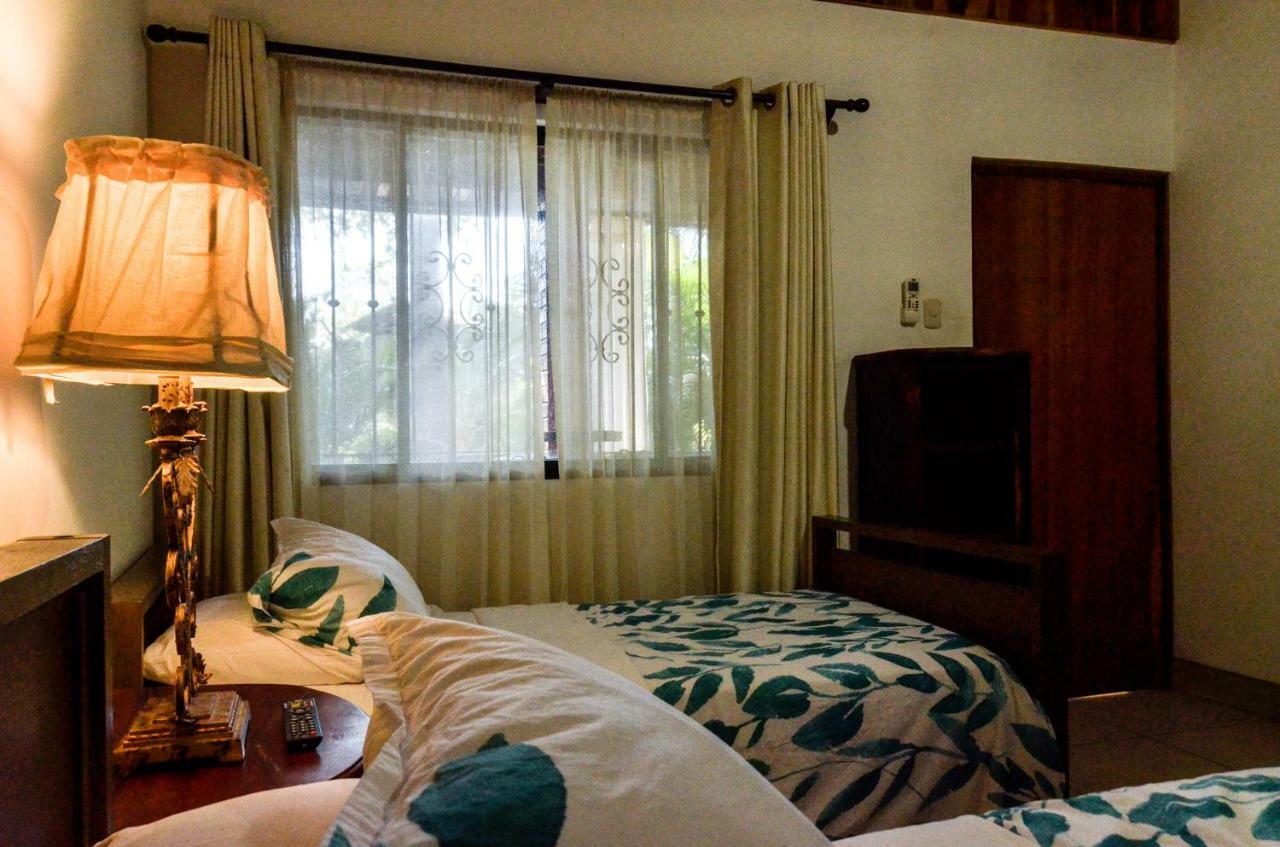 Hotel Zullymar Aptos Tamarindo Eksteriør billede